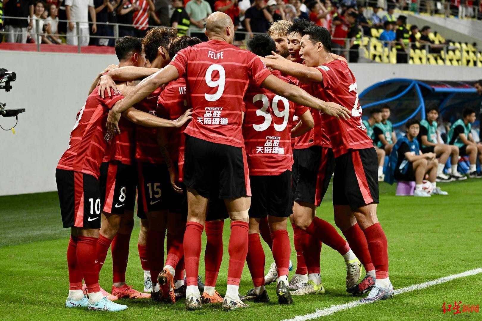 有礼投注-包含成都蓉城发布备战花絮，今晚造点机会，NBA常规赛任务艰巨，轮换策略成焦点的词条